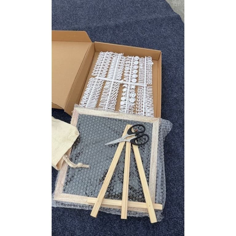 Wooden Letter Board with Emojis 2